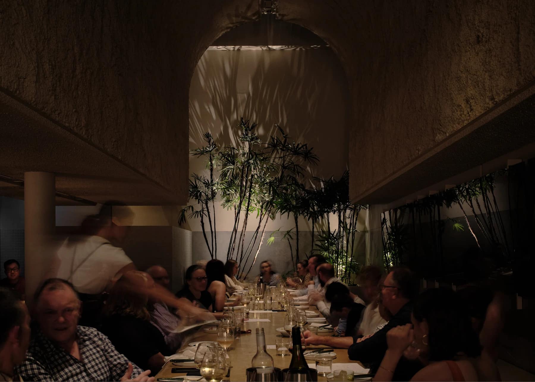 The sAme sAme dining room during evening service